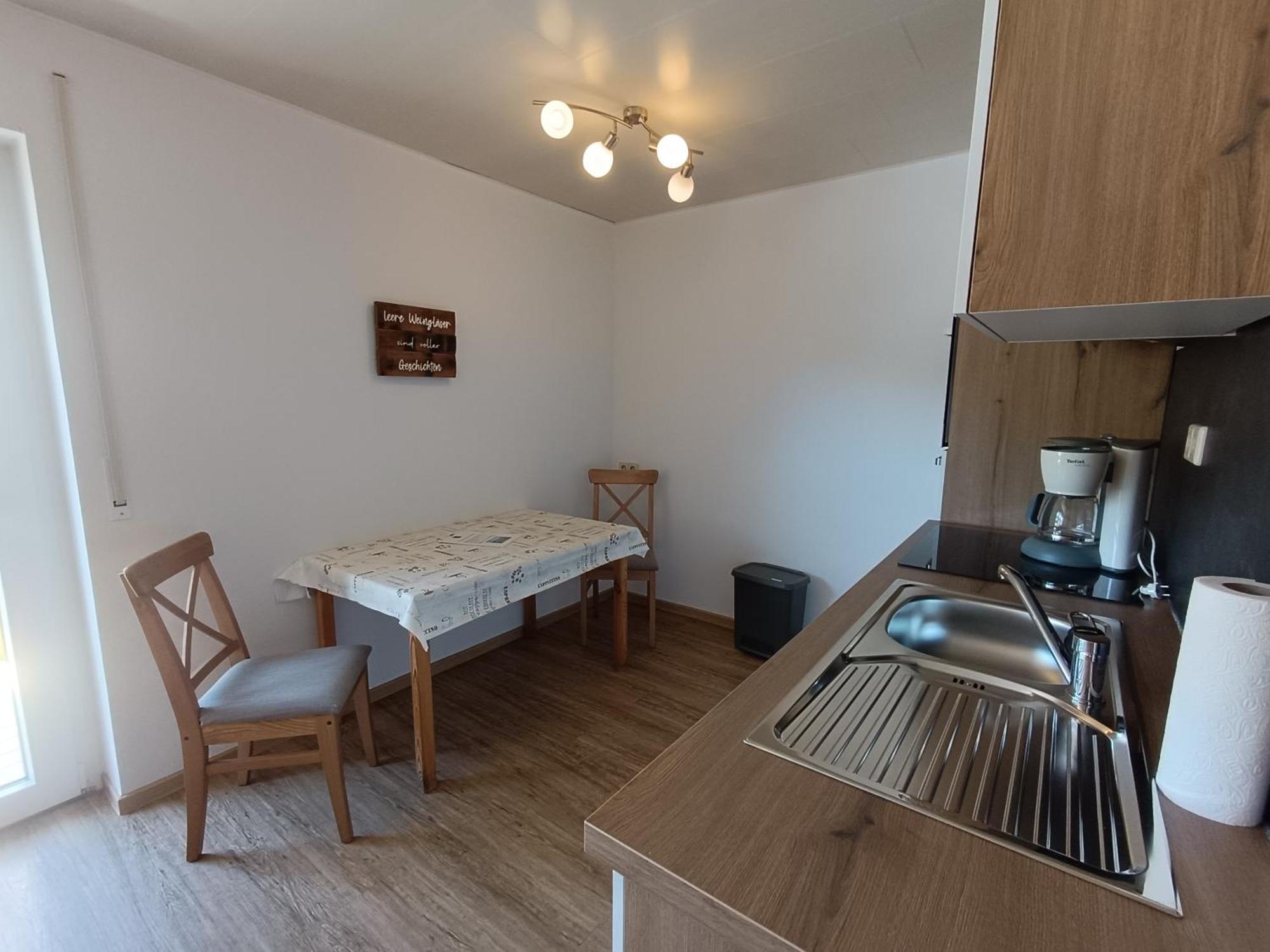 Moselferienweingut Schaefer Apartment Wintrich Room photo